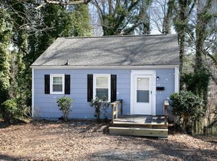 1704 Robinhood Rd, Durham, NC 27701