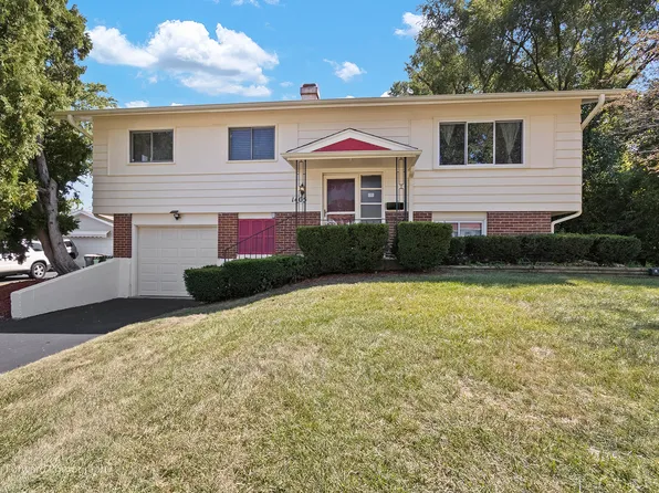 1405 Highland Blvd, Hoffman Estates, IL 60169