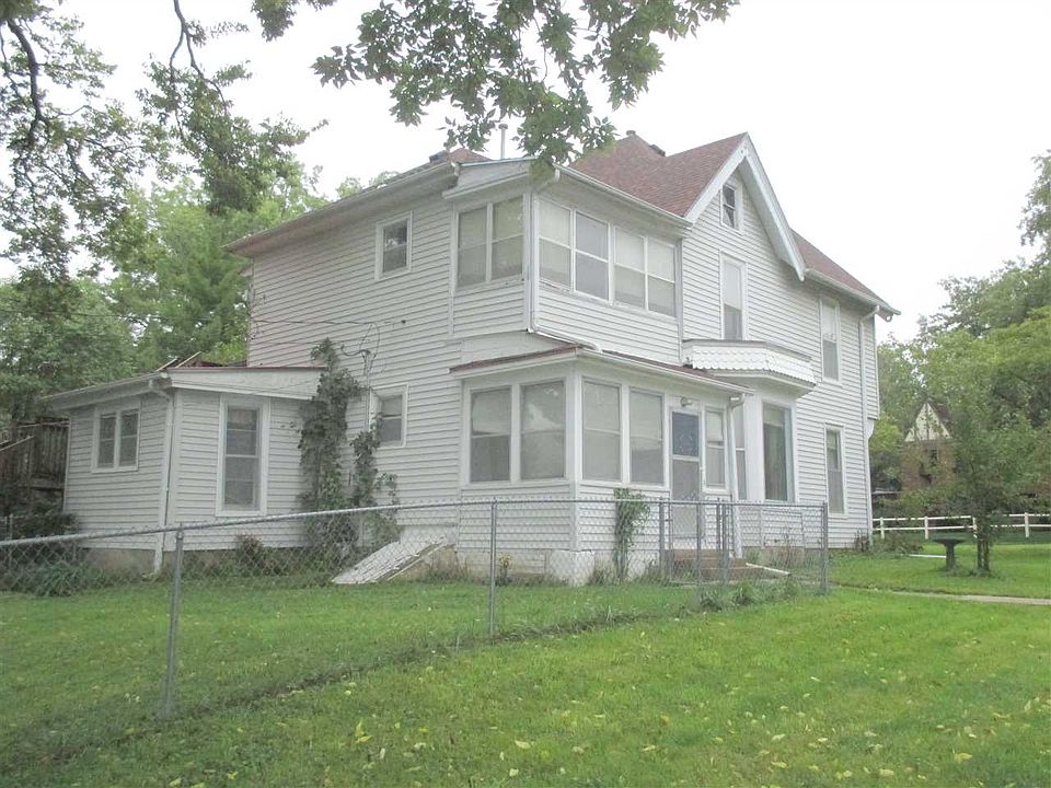 1123 Lincoln St Beatrice NE 68310 Zillow