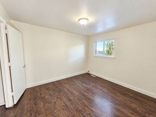 26 Heron Ct