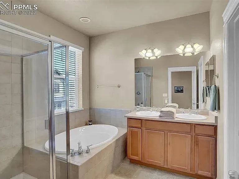 10618 Ouray Creek Point — Photo 20