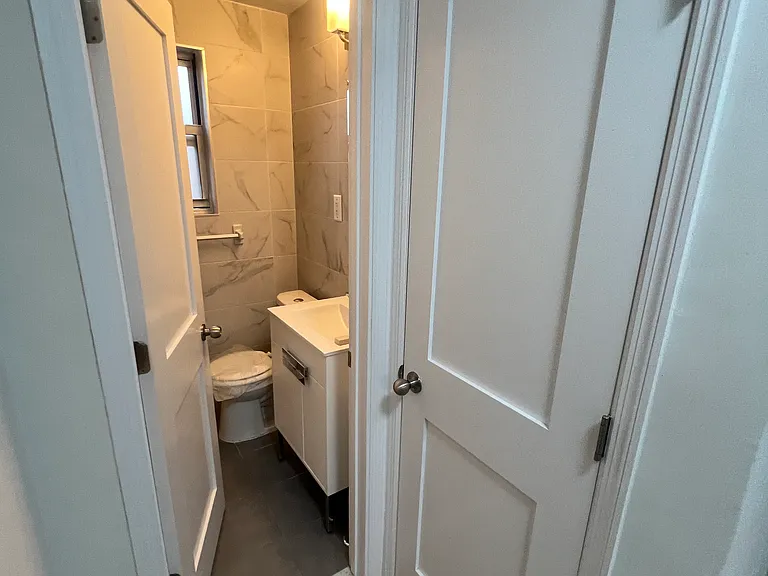 68-43 Cloverdale Blvd #A — Photo 9