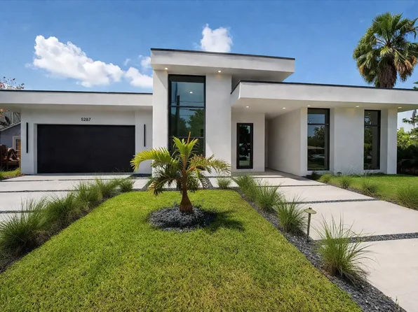 (undisclosed Address), Sarasota, FL 34239