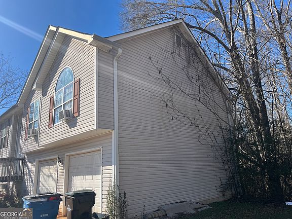 4th image of 7061 Regency Ln