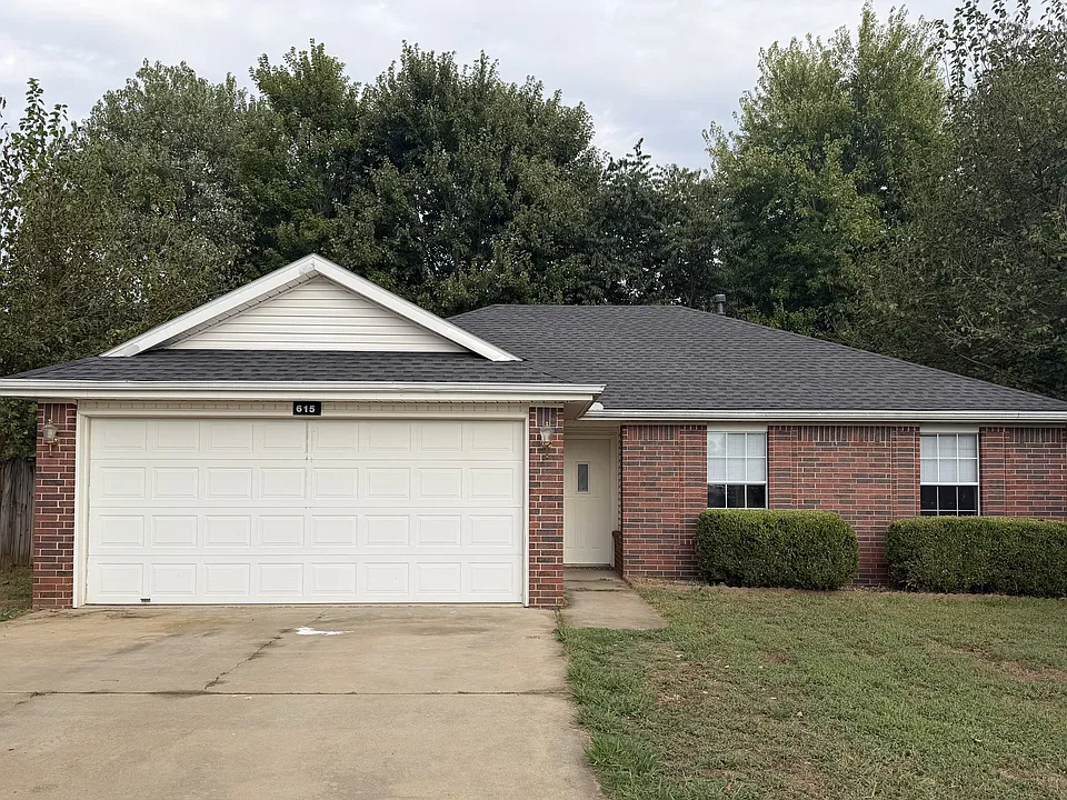 615 Bliss Cir