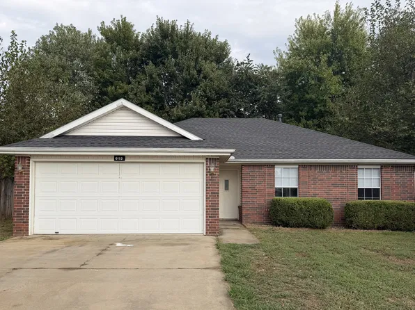 615 Bliss Cir, Centerton, AR 72719