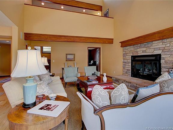 4th image of 3743 Ecker Hill Dr