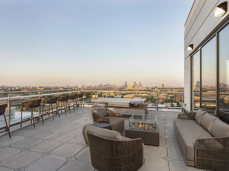 Resident Outdoor Lounge