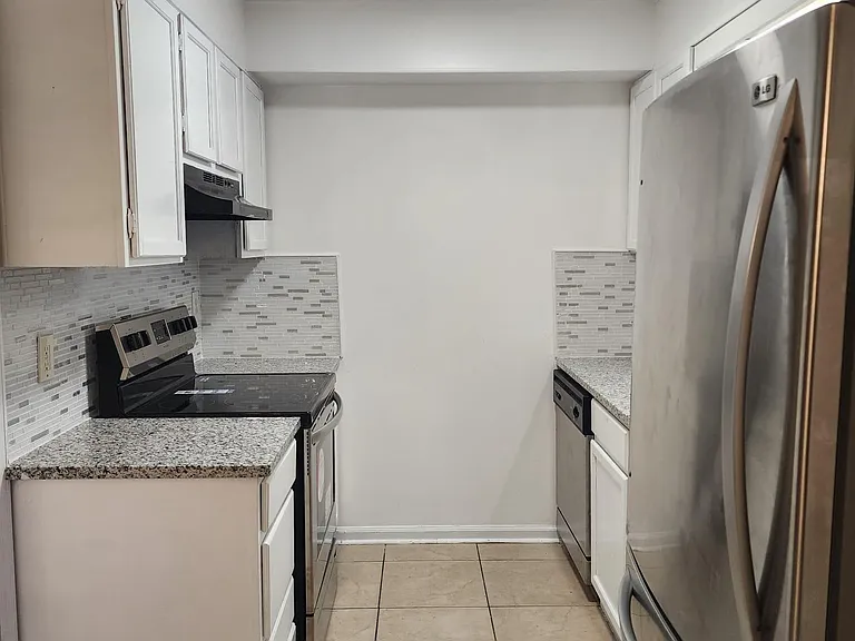 1040 Old Holcomb Bridge Rd — Photo 21