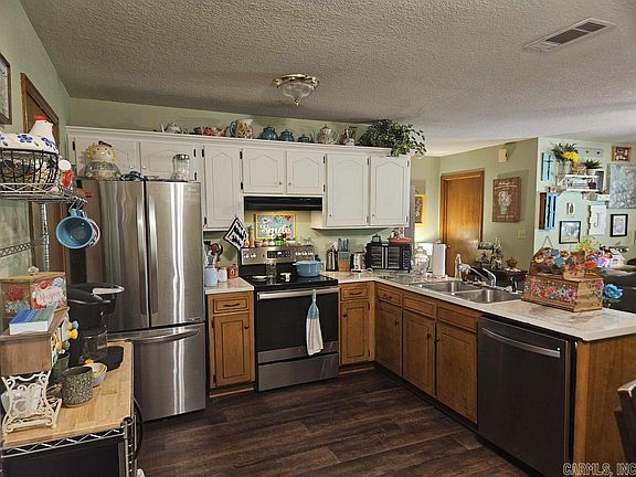 5th image of 310 Meadow Ln