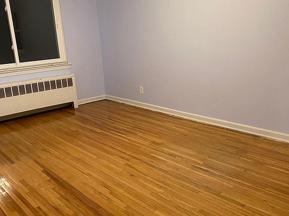 3rd image of 210 E 238th St Floor 2