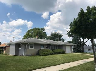 4901 N 108th St, Milwaukee, WI 53225