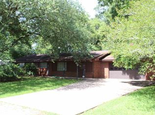 1210 Irving St, Orange, TX 77630