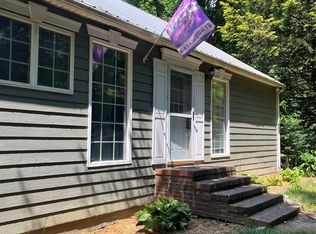 998 S Country Club Dr, Cullowhee, NC 28723