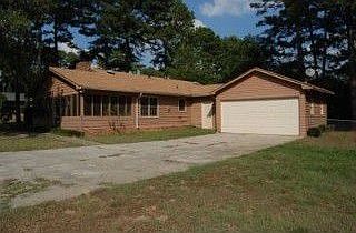 3rd image of 164 Hill Ln