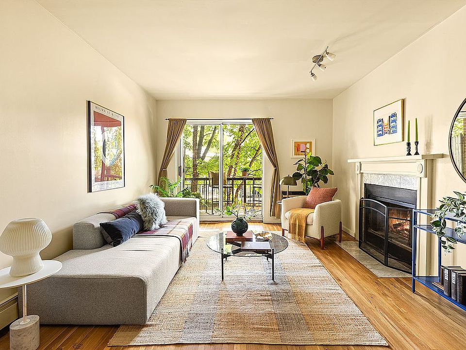 1st image of 418 17th St APT 2B