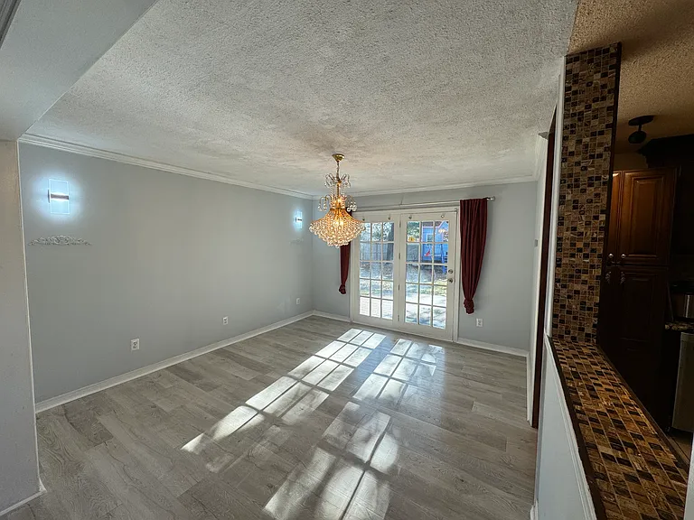 5800 Stone Pine Rd — Photo 4