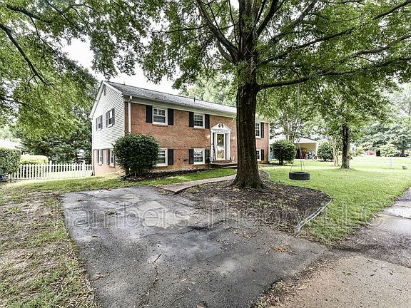 2nd image of 7807 Suffolk Ct