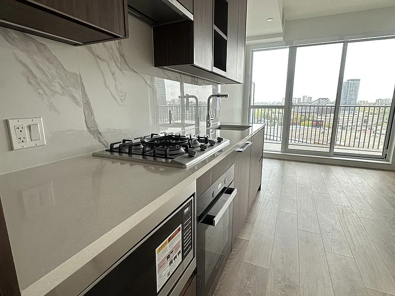 18 Esther Shiner Blvd #908 — Photo 4