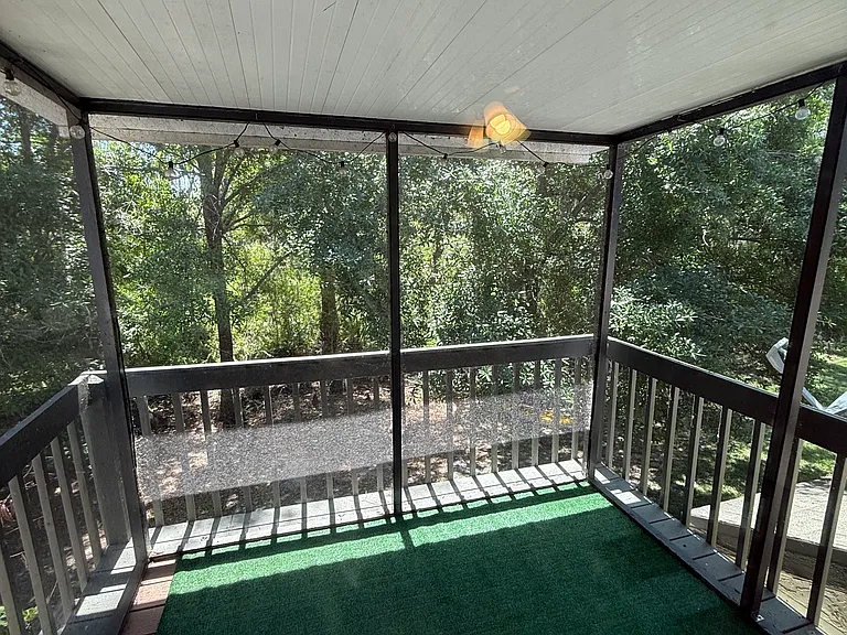 16624 Brigadoon Dr — Photo 3