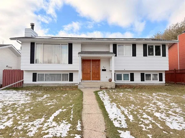 32 E Asmundsen Ave, Red Deer, AB T4R 1E9