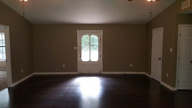 2nd image of 18918 E River Rd S
