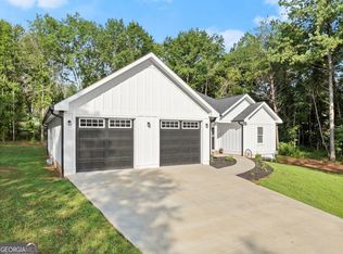 109 Phillips St, Clarkesville, GA 30523