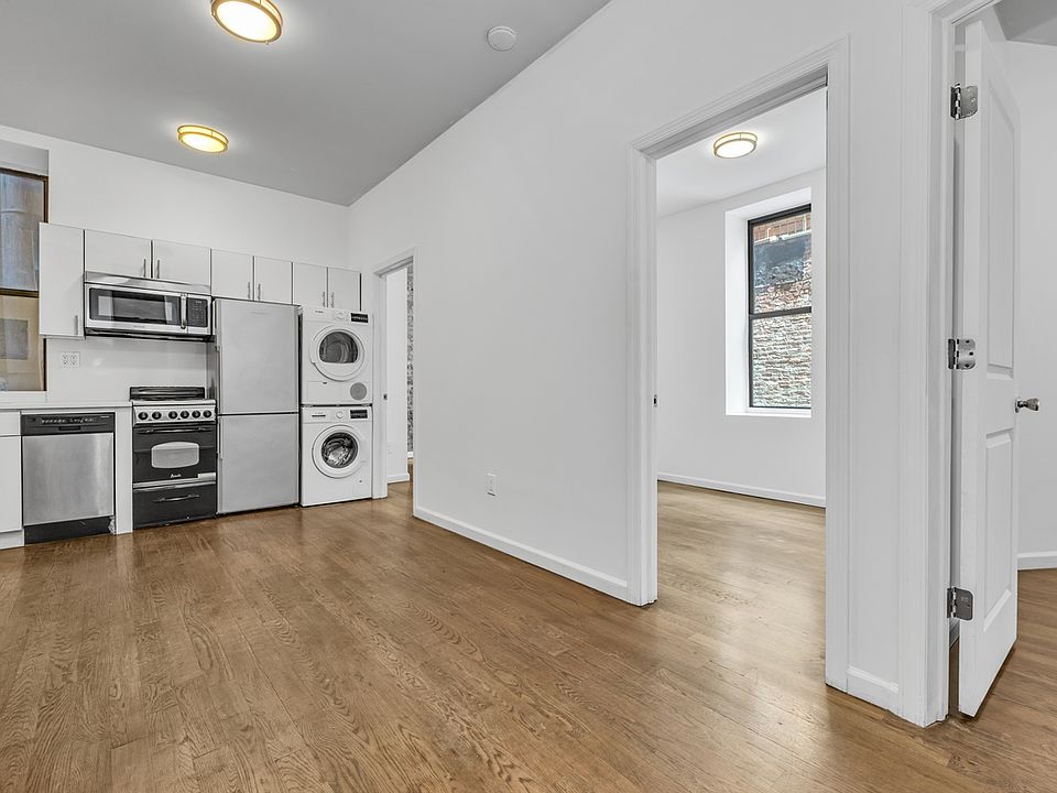 1st image of 252 Broome St APT 1