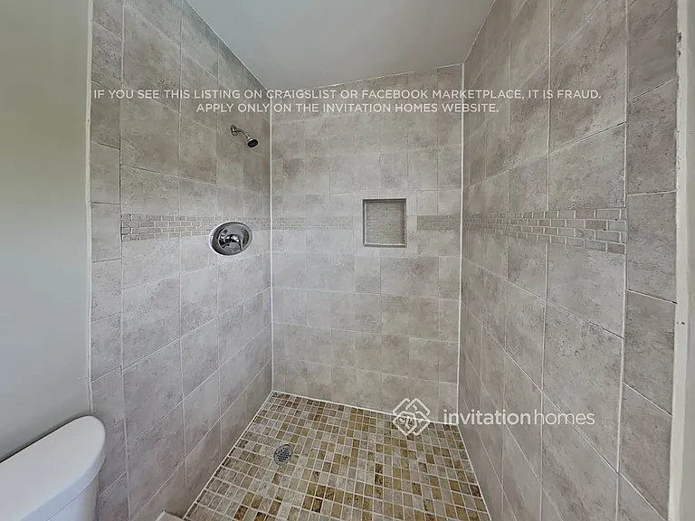 6602 Pebble Bch — Photo 10