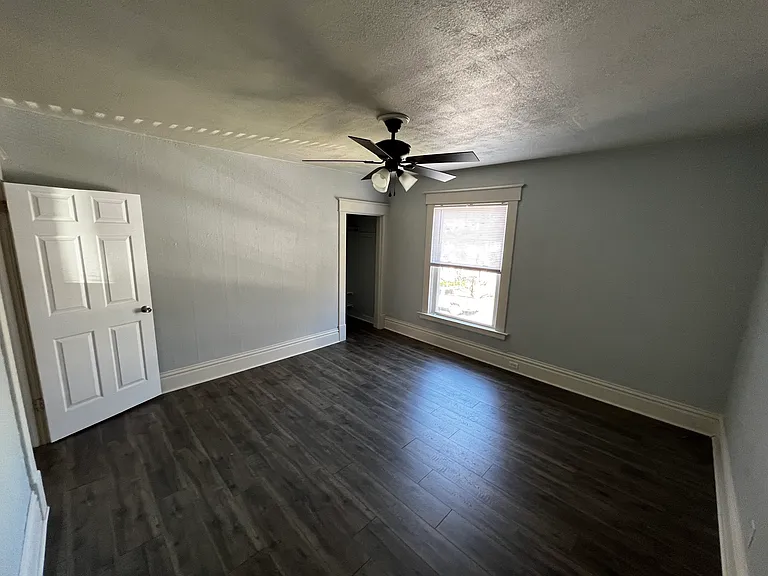 845 McReynolds Ave NW #2 — Photo 5