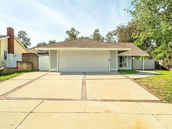 2nd image of 15496 Rolling Ridge Dr