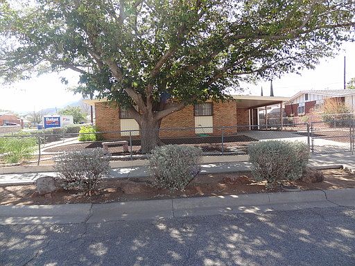 3rd image of 10301 Yellowstone St