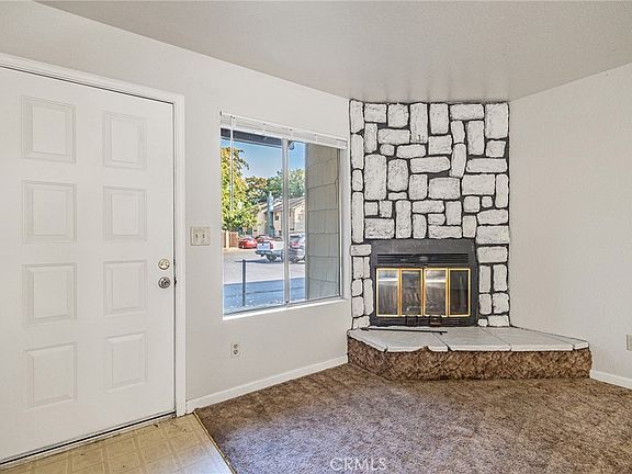 5th image of 811 W 2nd Ave