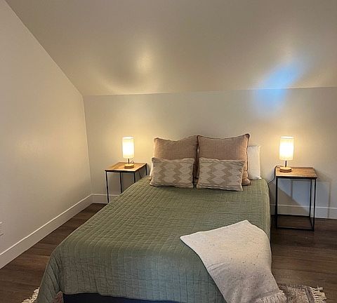 Bedroom (Furnished)