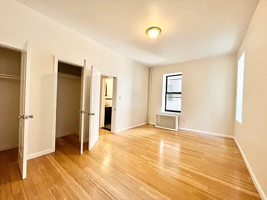 Rented by A&E Real Estate Management | media 7