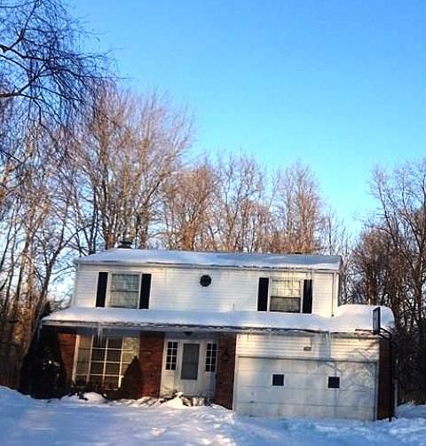 1st image of 9064 Pin Oak Dr