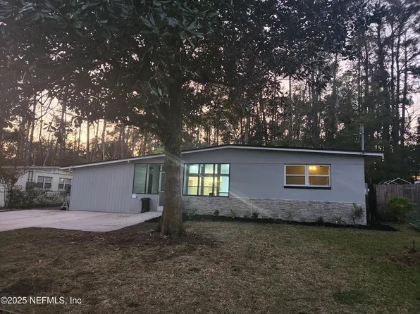 2064 MONTEAU Drive, Jacksonville, FL 32210