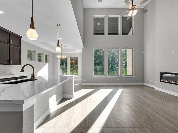 3rd image of 114 Sierra Stream Ct