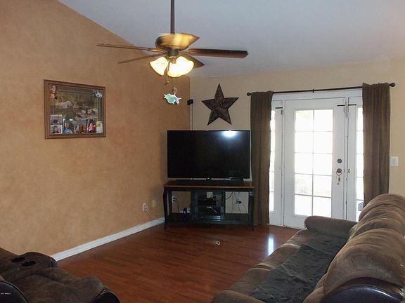 5th image of 921 S Canal Dr