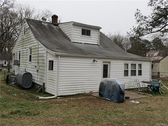 4th image of 403 N Confederate Ave