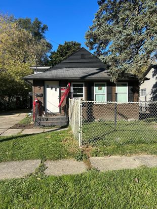 2711 Winona St, Flint, MI 48504