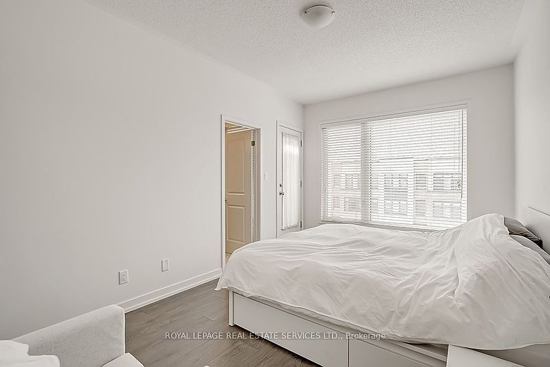 Oakville Townhouse for rent - 3 Bedrooms — photo 25