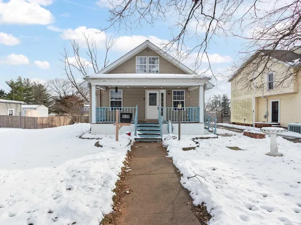 618 N 2nd St, Chillicothe, IL 61523