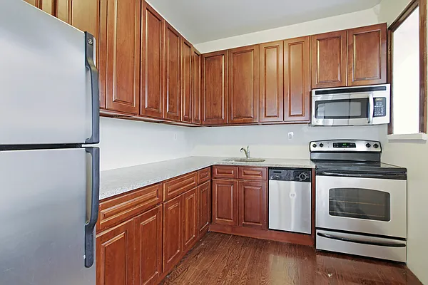 Rented by Corcoran | media 8