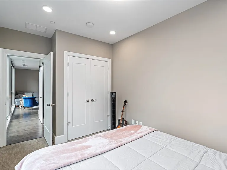 350 Oliver Ave #1303 — Photo 16