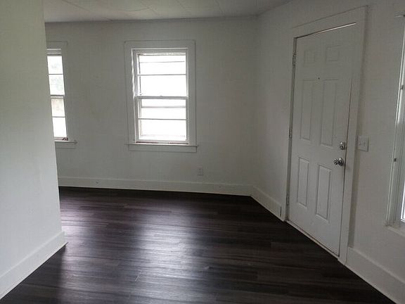 3rd image of 111 N Bell St #B