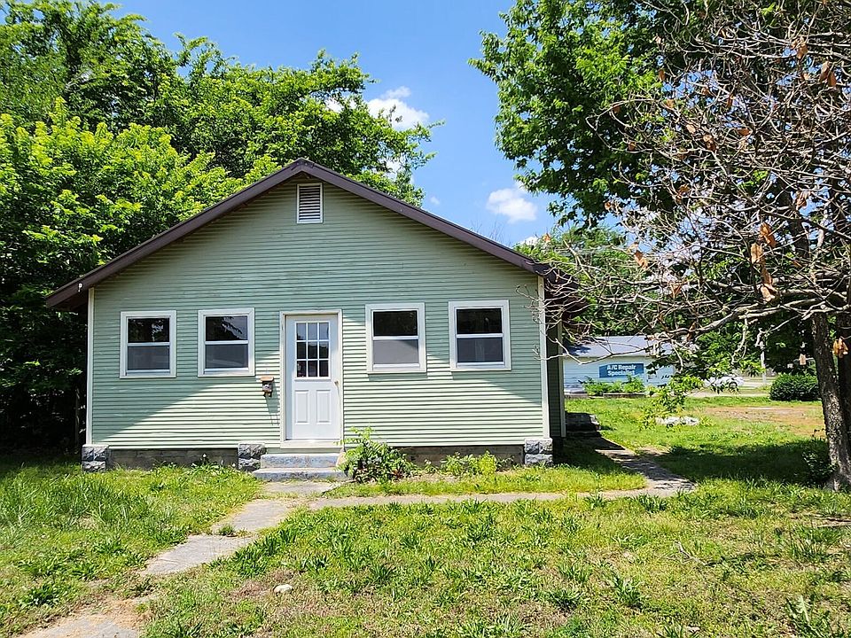 1811 Military Ave, Baxter Springs, KS 66713 Zillow