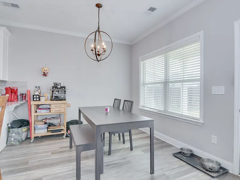 716 Navan Ln — Photo 16