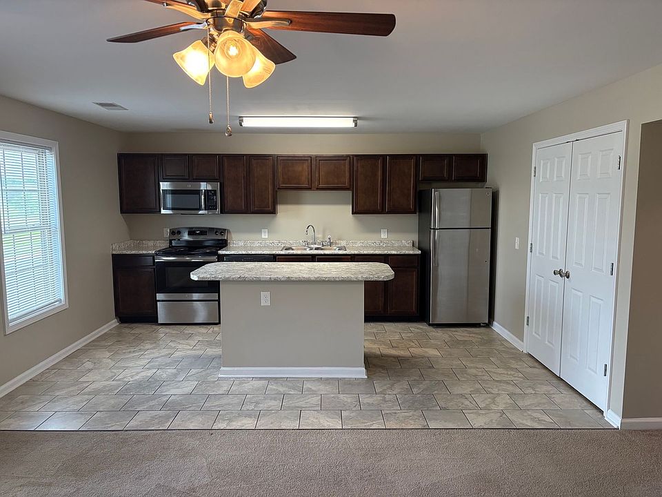 1st image of 400 Southern Cross Dr #10