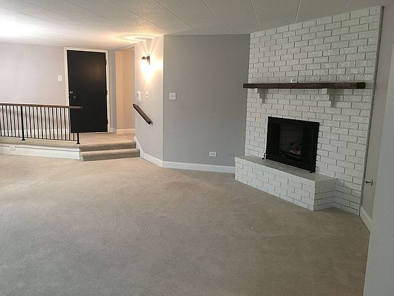 4th image of 7845 W Golf Dr APT 1B